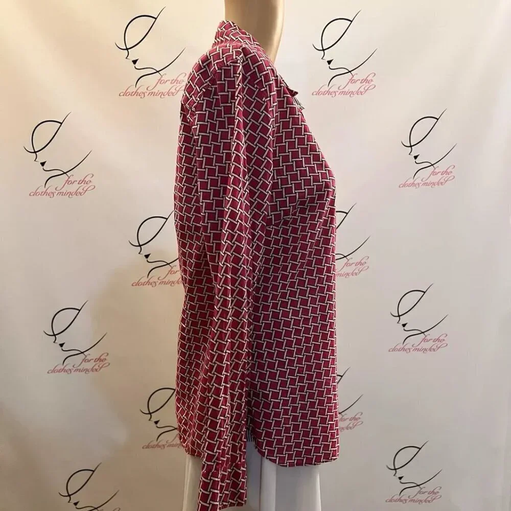 Crown & Ivy. Sz M. Magenta Long Sleeve Shirt. Contrast Facings. Cotton. B77 - Picture 3 of 6